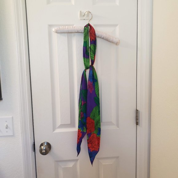 Pair of Scarves Floral Flowers Red Thin Sheer Wrap - Picture 3 of 14